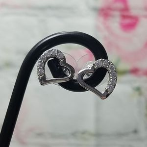 Adorable Stud Heart Earrings